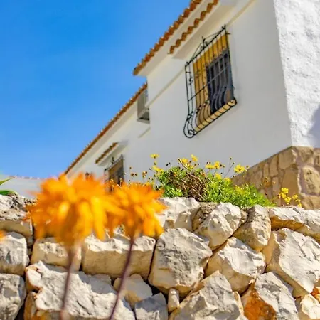 Villa Canary - Plusholidays
