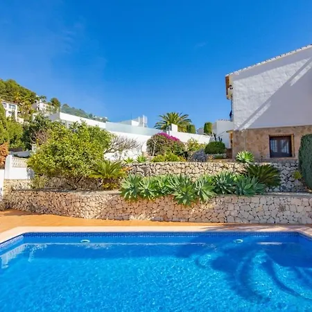 Villa Canary - Plusholidays